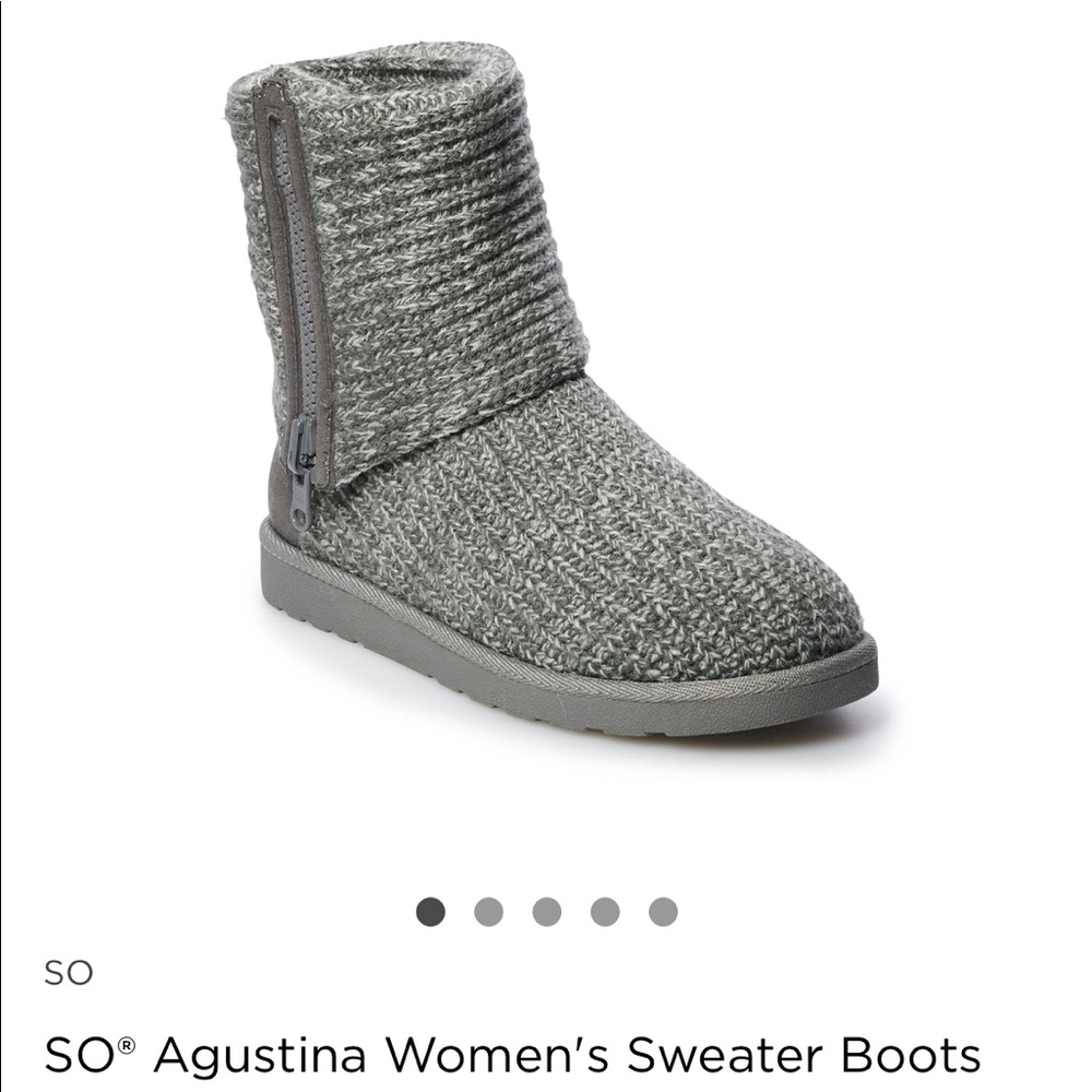 Grey knit boots